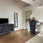 Frames Relax *
