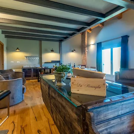 Frames Relax La Morra