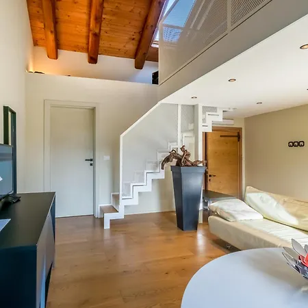 Frames Relax * La Morra