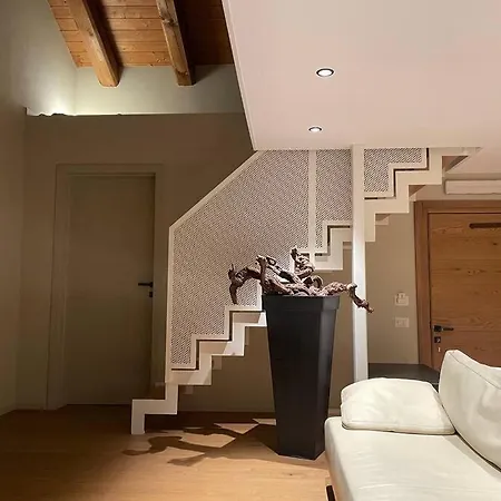 Frames Relax La Morra