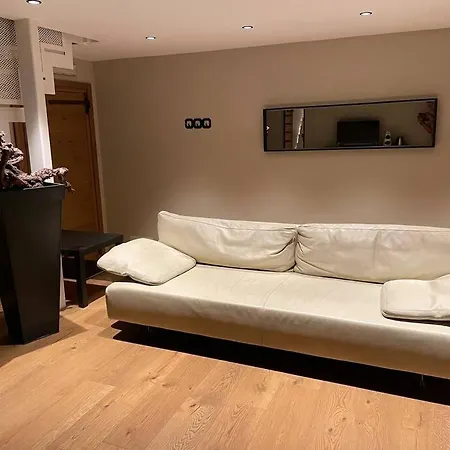 Frames Relax * La Morra